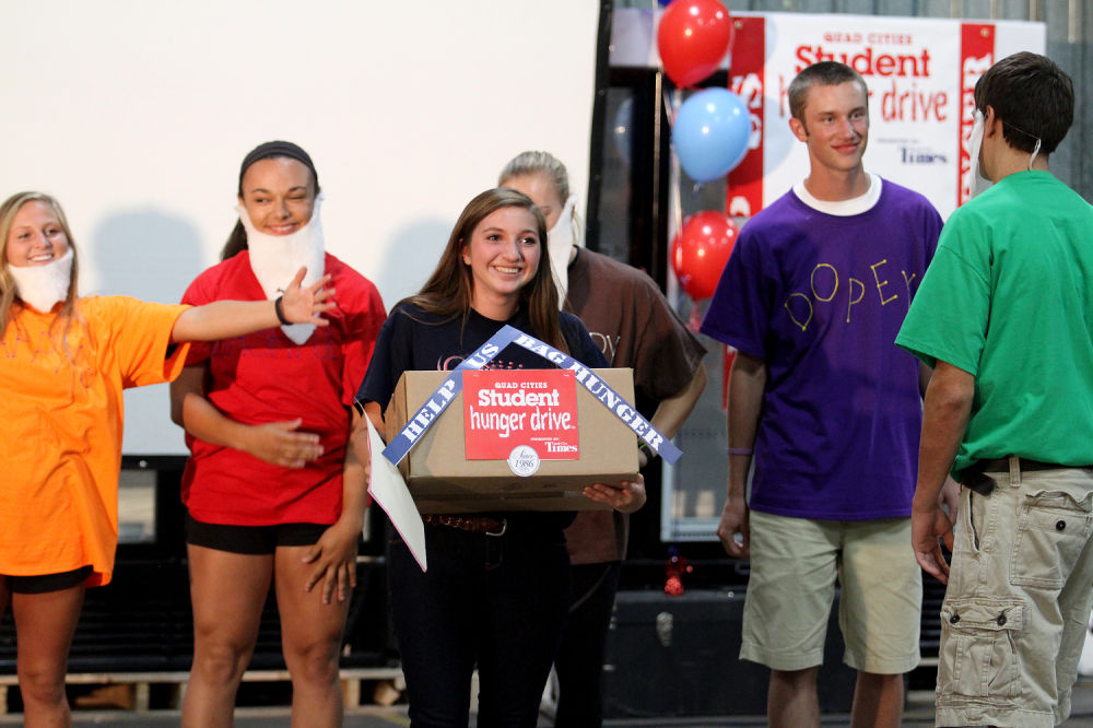 092914-hunger-drive11